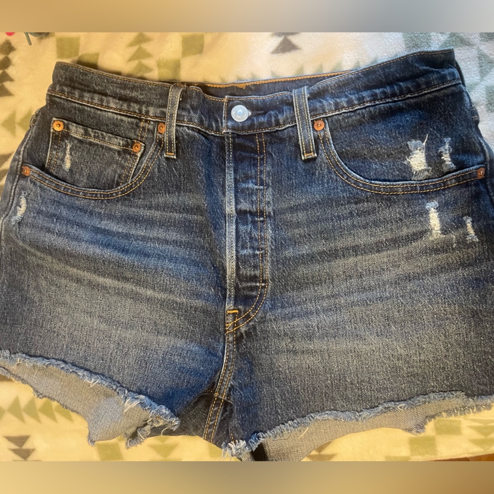 Levi shorts, W 31, blue Jean shorts
